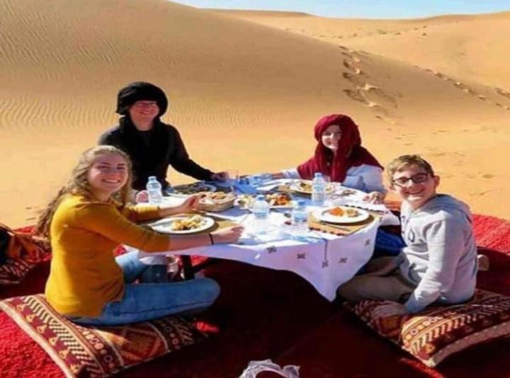 Merzouga Top Luxury Camp Ngoại thất bức ảnh